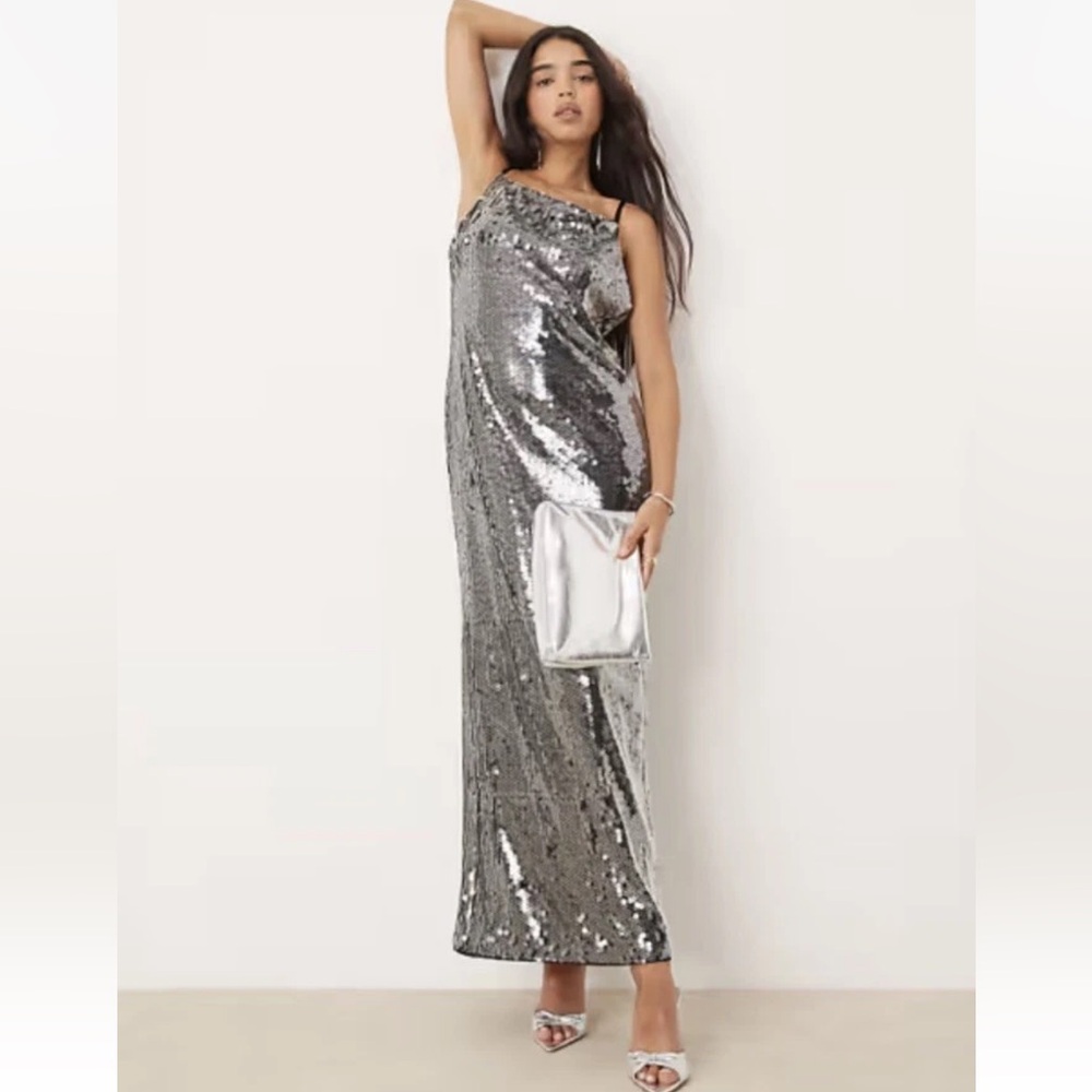 Ever New Shimmering Silver Evening Gown - Size 0 NYE Holiday Dress